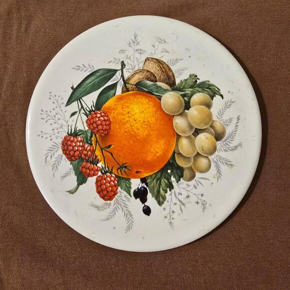 Hyalyn Ceramic round 5" Wall Mount Trivet #507, Mint condition Fruit Motif - Picture 1 of 4